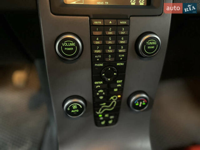 Вольво В50 2010 в Стрые на Automoto.ua Серый Вольво В50, объемом двигателя 1.6 л и пробегом 260 тыс. км за 6650 $, фото 38 на Automoto.ua