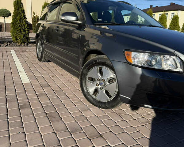 Сірий Вольво V50, об'ємом двигуна 1.6 л та пробігом 292 тис. км за 5999 $, фото 3 на Automoto.ua