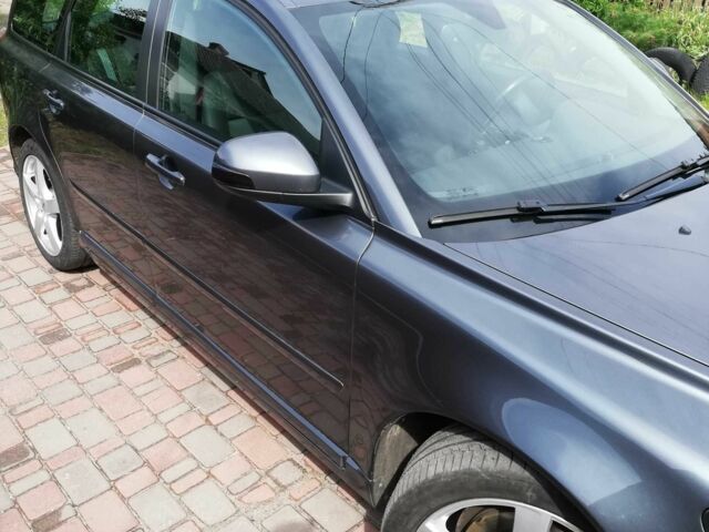 Сірий Вольво V50, об'ємом двигуна 1.6 л та пробігом 245 тис. км за 7900 $, фото 1 на Automoto.ua