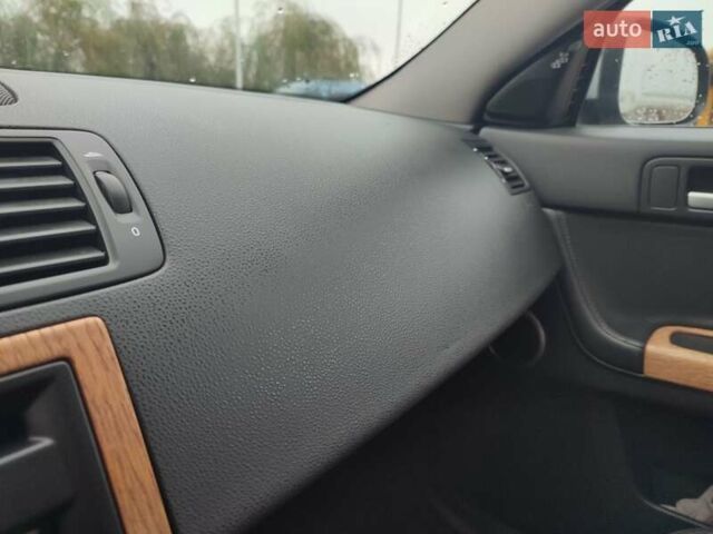 Сірий Вольво V50, об'ємом двигуна 1.6 л та пробігом 303 тис. км за 7399 $, фото 51 на Automoto.ua