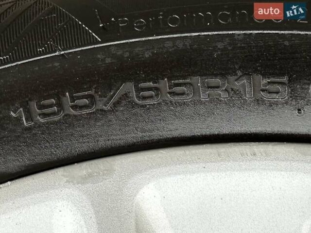 Сірий Вольво V50, об'ємом двигуна 1.6 л та пробігом 261 тис. км за 6600 $, фото 21 на Automoto.ua