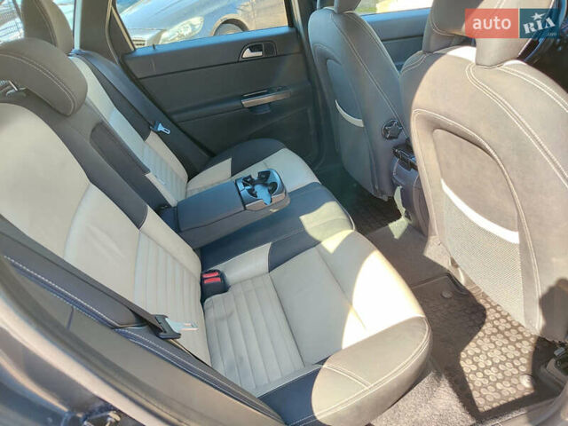 Серый Вольво В50, объемом двигателя 1.6 л и пробегом 193 тыс. км за 7999 $, фото 27 на Automoto.ua