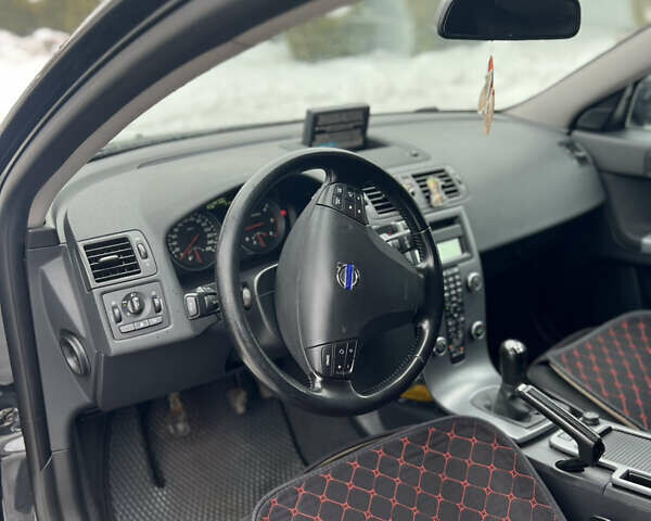 Серый Вольво В50, объемом двигателя 1.56 л и пробегом 227 тыс. км за 6650 $, фото 12 на Automoto.ua