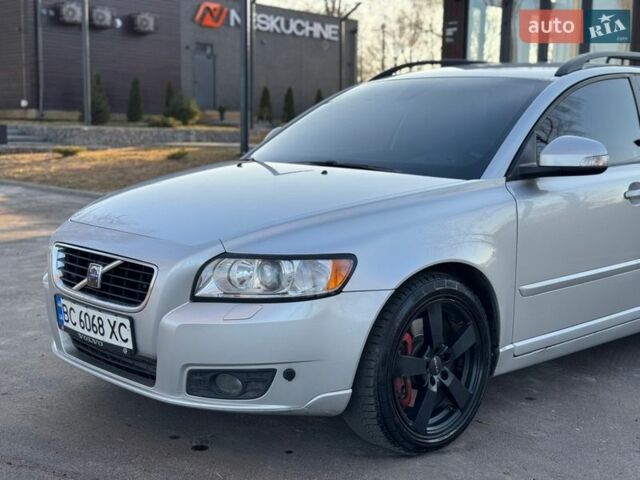 Сірий Вольво V50, об'ємом двигуна 2 л та пробігом 294 тис. км за 7699 $, фото 4 на Automoto.ua