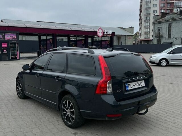 Сірий Вольво V50, об'ємом двигуна 1.56 л та пробігом 267 тис. км за 6500 $, фото 2 на Automoto.ua