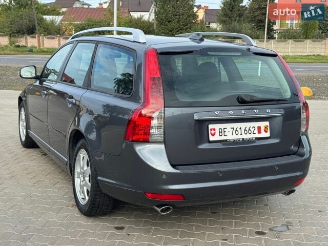 Сірий Вольво V50, об'ємом двигуна 2 л та пробігом 227 тис. км за 8999 $, фото 22 на Automoto.ua
