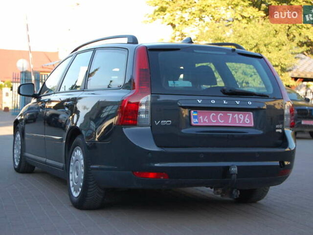 Сірий Вольво V50, об'ємом двигуна 1.6 л та пробігом 251 тис. км за 6100 $, фото 5 на Automoto.ua