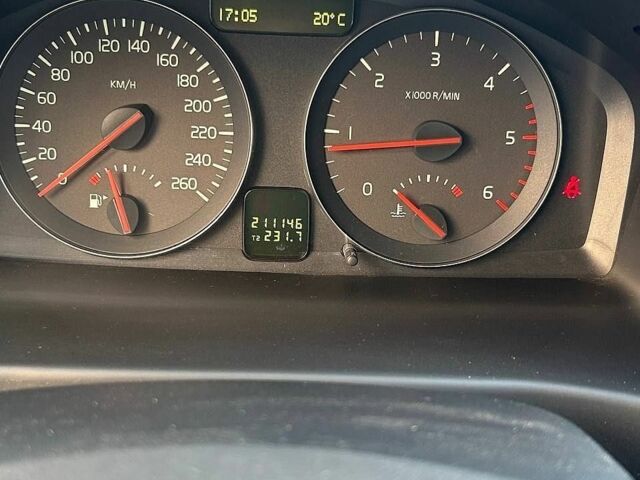 Сірий Вольво V50, об'ємом двигуна 1.56 л та пробігом 211 тис. км за 7900 $, фото 12 на Automoto.ua