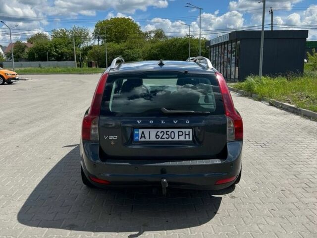 Сірий Вольво V50, об'ємом двигуна 1.6 л та пробігом 227 тис. км за 7500 $, фото 5 на Automoto.ua