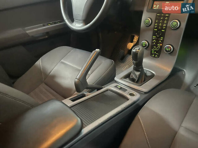 Вольво В50 2010 в Стрые на Automoto.ua Серый Вольво В50, объемом двигателя 1.6 л и пробегом 260 тыс. км за 6650 $, фото 49 на Automoto.ua