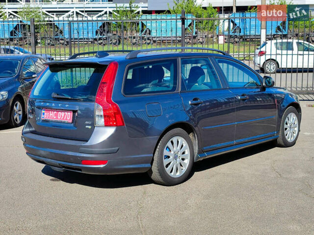 Серый Вольво В50, объемом двигателя 1.6 л и пробегом 193 тыс. км за 7999 $, фото 10 на Automoto.ua