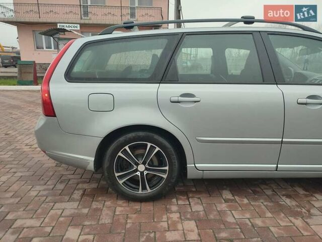 Сірий Вольво V50, об'ємом двигуна 1.6 л та пробігом 303 тис. км за 7399 $, фото 8 на Automoto.ua