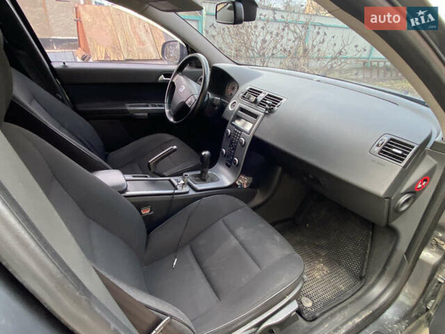 Сірий Вольво V50, об'ємом двигуна 1.6 л та пробігом 285 тис. км за 7400 $, фото 7 на Automoto.ua