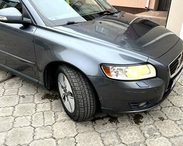 Сірий Вольво V50, об'ємом двигуна 1.6 л та пробігом 251 тис. км за 6799 $, фото 3 на Automoto.ua