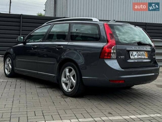 Серый Вольво В50, объемом двигателя 1.6 л и пробегом 280 тыс. км за 8700 $, фото 47 на Automoto.ua