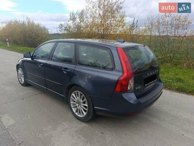 Сірий Вольво V50, об'ємом двигуна 1.6 л та пробігом 296 тис. км за 7100 $, фото 4 на Automoto.ua