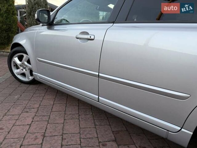 Серый Вольво В50, объемом двигателя 1.6 л и пробегом 229 тыс. км за 7950 $, фото 34 на Automoto.ua