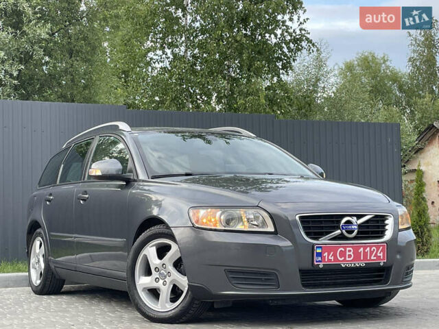 Серый Вольво В50, объемом двигателя 1.6 л и пробегом 193 тыс. км за 7850 $, фото 8 на Automoto.ua