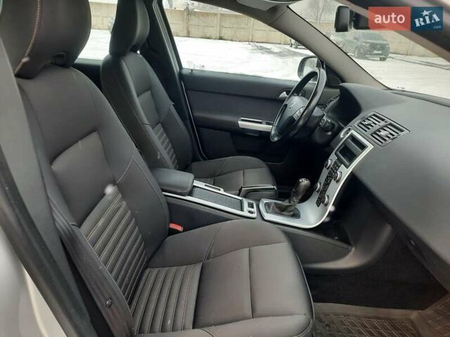 Сірий Вольво V50, об'ємом двигуна 1.6 л та пробігом 221 тис. км за 8199 $, фото 71 на Automoto.ua