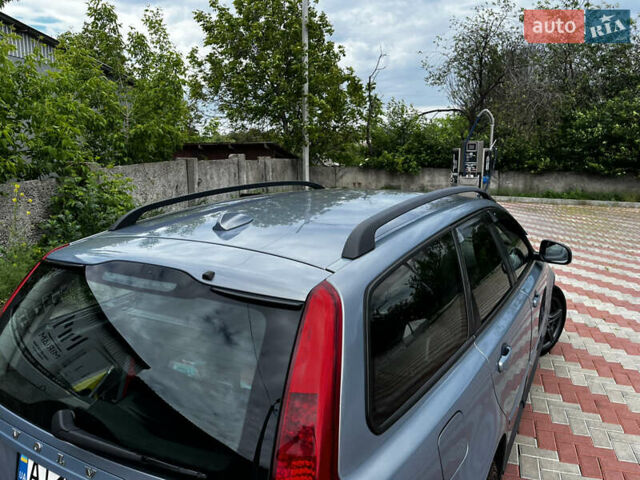 Сірий Вольво V50, об'ємом двигуна 1.56 л та пробігом 232 тис. км за 6400 $, фото 5 на Automoto.ua