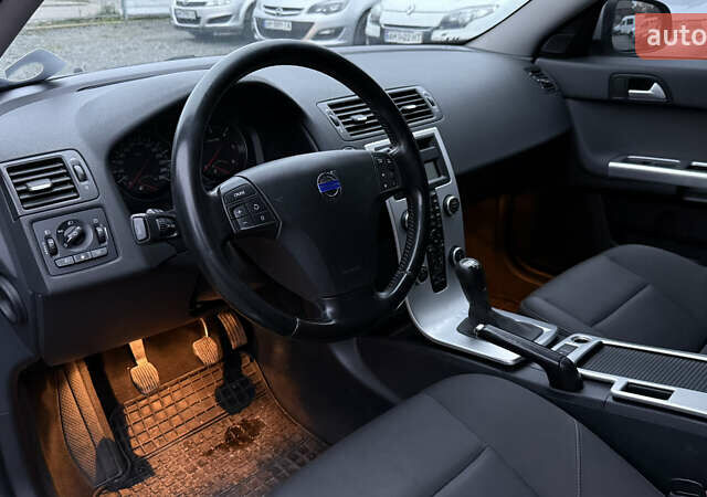 Сірий Вольво V50, об'ємом двигуна 1.56 л та пробігом 240 тис. км за 7900 $, фото 16 на Automoto.ua