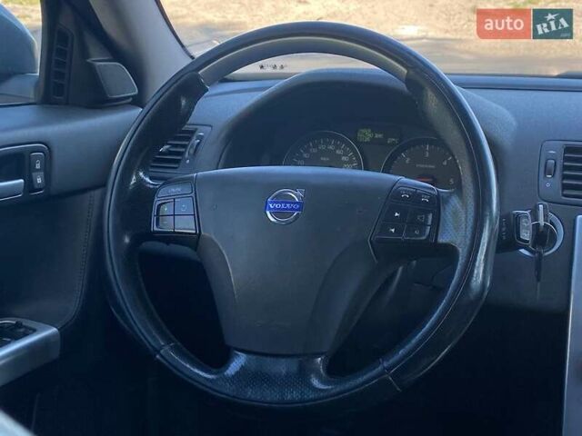 Серый Вольво В50, объемом двигателя 1.56 л и пробегом 224 тыс. км за 6990 $, фото 14 на Automoto.ua