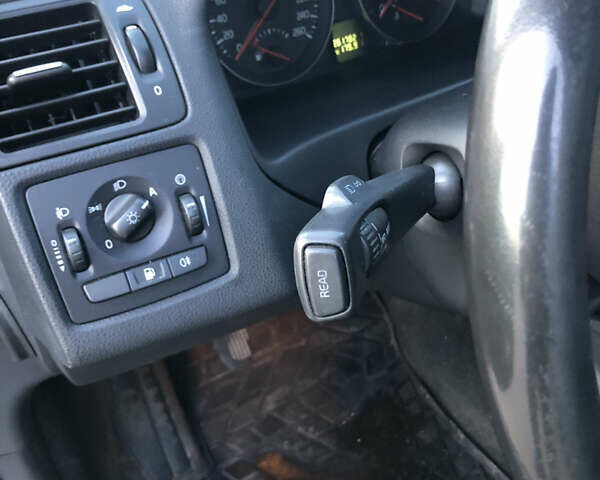 Сірий Вольво V50, об'ємом двигуна 1.6 л та пробігом 300 тис. км за 8500 $, фото 11 на Automoto.ua