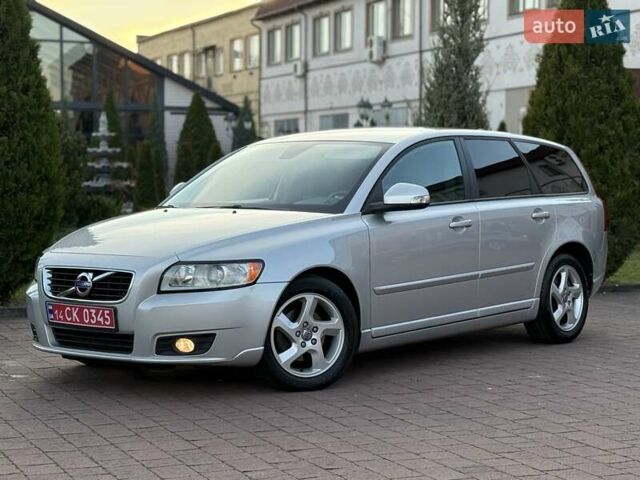 Серый Вольво В50, объемом двигателя 1.6 л и пробегом 229 тыс. км за 7950 $, фото 18 на Automoto.ua