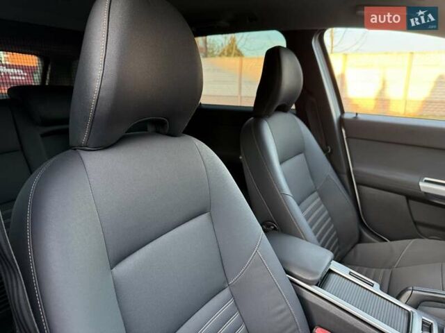 Серый Вольво В50, объемом двигателя 1.6 л и пробегом 229 тыс. км за 7950 $, фото 96 на Automoto.ua