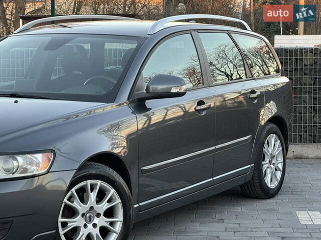 Серый Вольво В50, объемом двигателя 1.6 л и пробегом 218 тыс. км за 8500 $, фото 20 на Automoto.ua