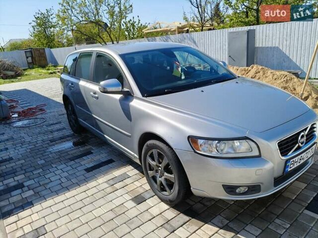 Серый Вольво В50, объемом двигателя 1.56 л и пробегом 260 тыс. км за 8800 $, фото 6 на Automoto.ua