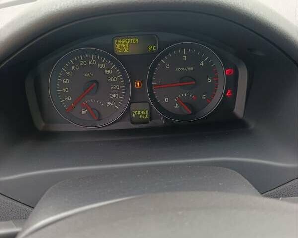 Серый Вольво В50, объемом двигателя 1.6 л и пробегом 200 тыс. км за 7800 $, фото 35 на Automoto.ua