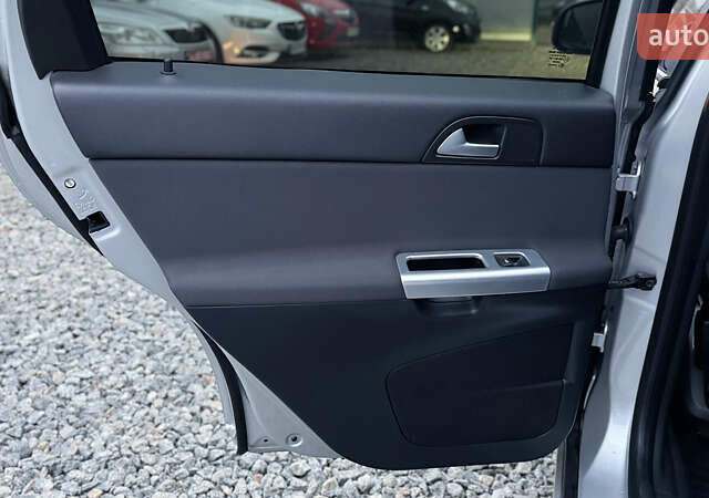 Сірий Вольво V50, об'ємом двигуна 1.56 л та пробігом 240 тис. км за 7900 $, фото 19 на Automoto.ua