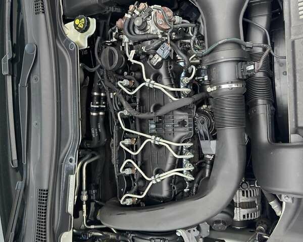 Серый Вольво В50, объемом двигателя 2 л и пробегом 258 тыс. км за 10200 $, фото 49 на Automoto.ua