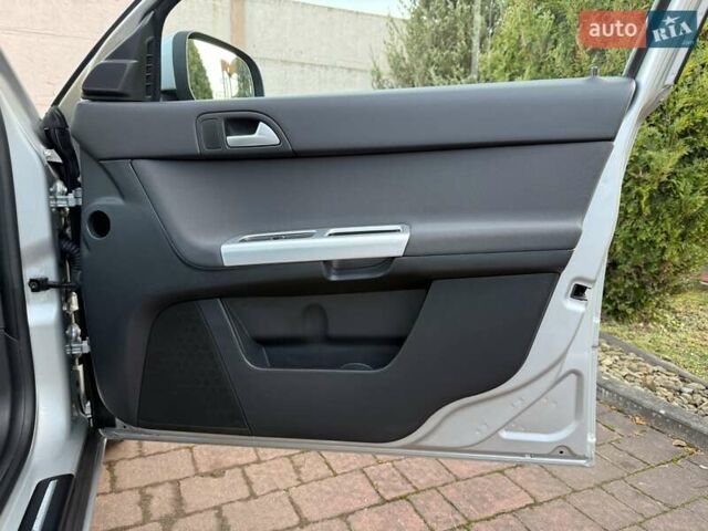 Серый Вольво В50, объемом двигателя 1.6 л и пробегом 229 тыс. км за 7950 $, фото 88 на Automoto.ua