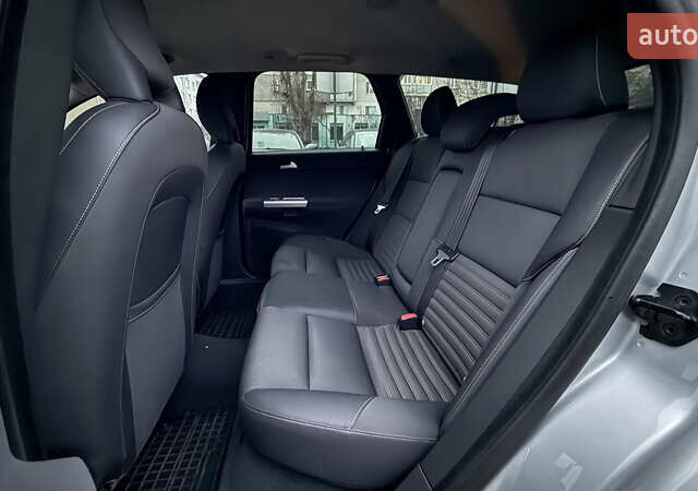 Сірий Вольво V50, об'ємом двигуна 1.56 л та пробігом 240 тис. км за 7900 $, фото 20 на Automoto.ua