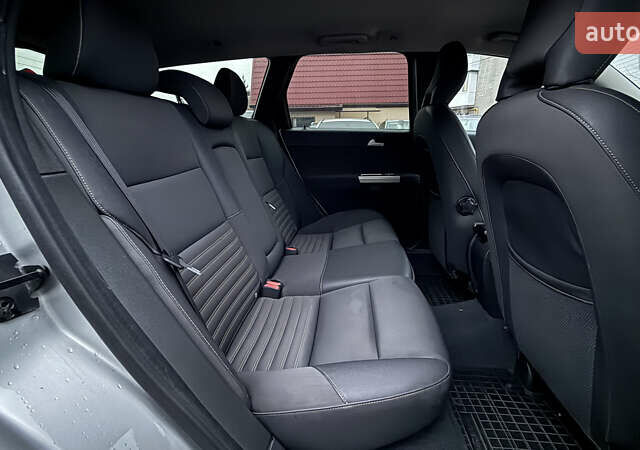 Сірий Вольво V50, об'ємом двигуна 1.56 л та пробігом 240 тис. км за 7900 $, фото 24 на Automoto.ua