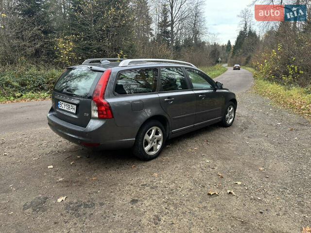Сірий Вольво V50, об'ємом двигуна 1.6 л та пробігом 316 тис. км за 7800 $, фото 4 на Automoto.ua