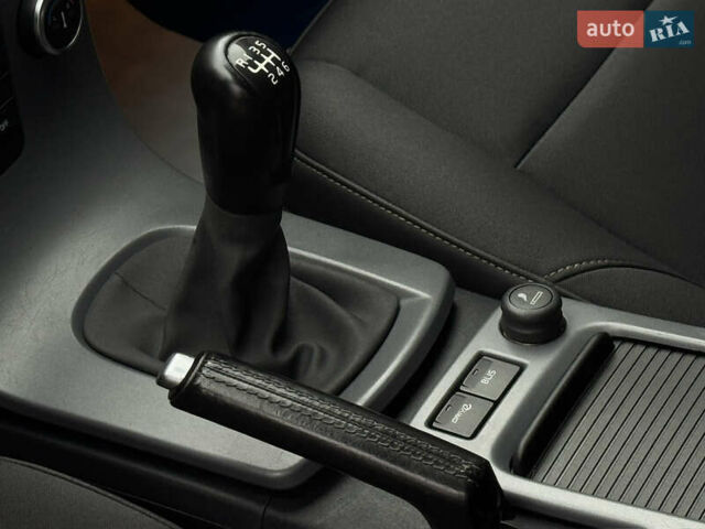 Серый Вольво В50, объемом двигателя 1.6 л и пробегом 240 тыс. км за 7999 $, фото 51 на Automoto.ua