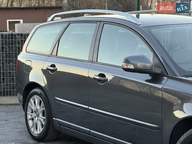 Серый Вольво В50, объемом двигателя 1.6 л и пробегом 218 тыс. км за 8500 $, фото 34 на Automoto.ua