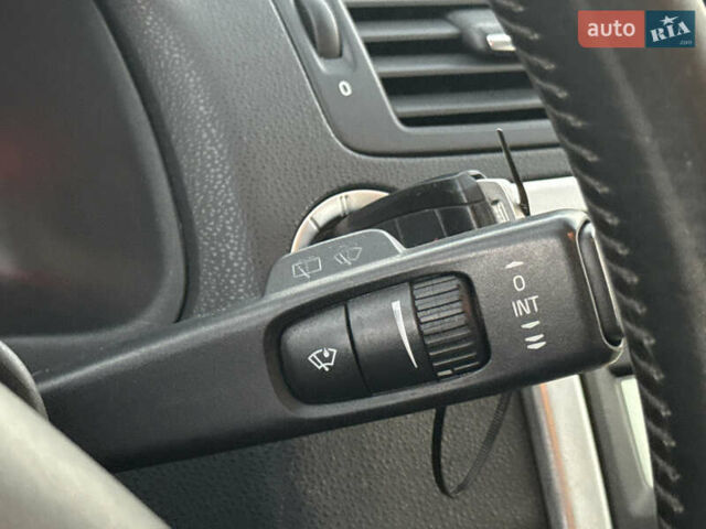 Серый Вольво В50, объемом двигателя 1.6 л и пробегом 218 тыс. км за 8500 $, фото 116 на Automoto.ua