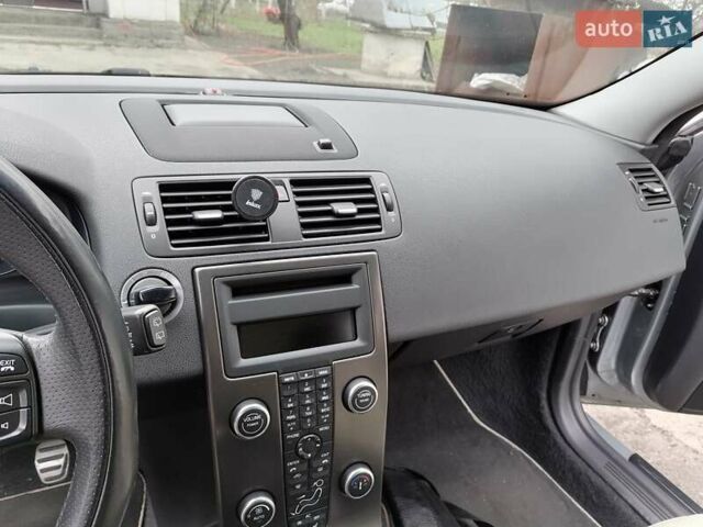 Серый Вольво В50, объемом двигателя 1.56 л и пробегом 224 тыс. км за 9699 $, фото 14 на Automoto.ua