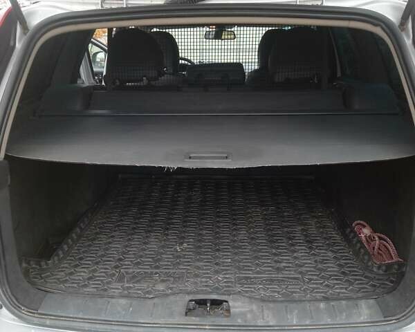 Серый Вольво В50, объемом двигателя 1.56 л и пробегом 266 тыс. км за 7000 $, фото 10 на Automoto.ua