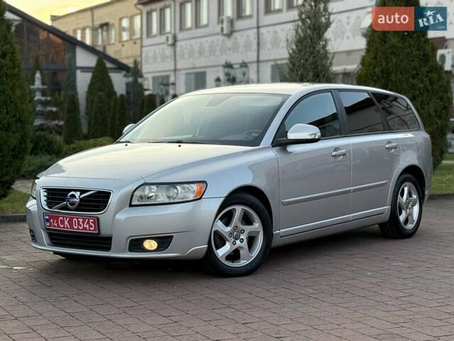 Серый Вольво В50, объемом двигателя 1.6 л и пробегом 229 тыс. км за 7950 $, фото 17 на Automoto.ua