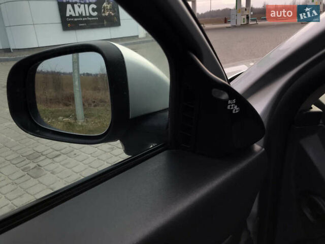 Серый Вольво В50, объемом двигателя 1.6 л и пробегом 160 тыс. км за 8799 $, фото 107 на Automoto.ua