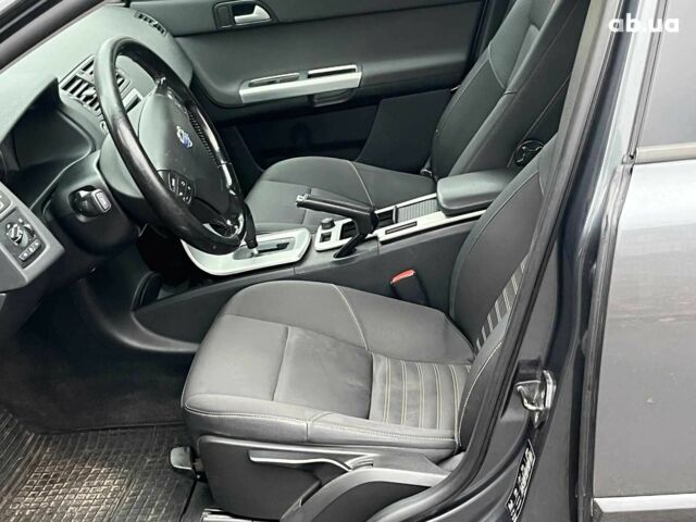 Сірий Вольво V50, об'ємом двигуна 2 л та пробігом 240 тис. км за 9690 $, фото 24 на Automoto.ua