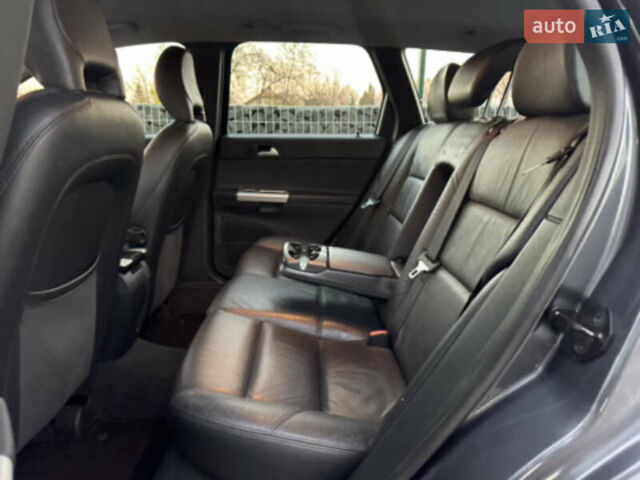 Серый Вольво В50, объемом двигателя 1.6 л и пробегом 218 тыс. км за 8500 $, фото 115 на Automoto.ua