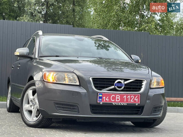 Серый Вольво В50, объемом двигателя 1.6 л и пробегом 193 тыс. км за 7850 $, фото 12 на Automoto.ua