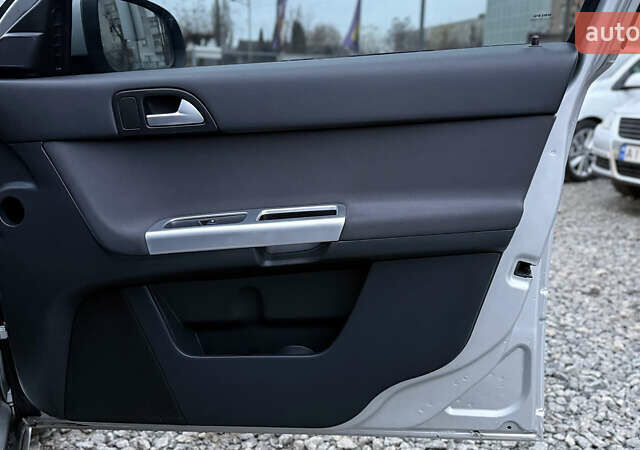 Сірий Вольво V50, об'ємом двигуна 1.56 л та пробігом 240 тис. км за 7900 $, фото 25 на Automoto.ua