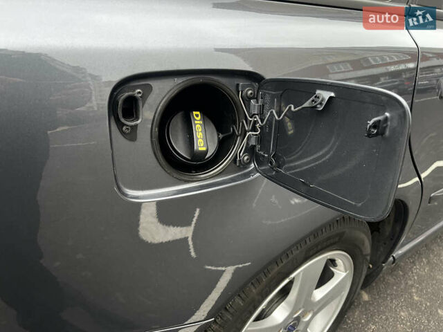 Серый Вольво В50, объемом двигателя 2 л и пробегом 205 тыс. км за 9200 $, фото 34 на Automoto.ua